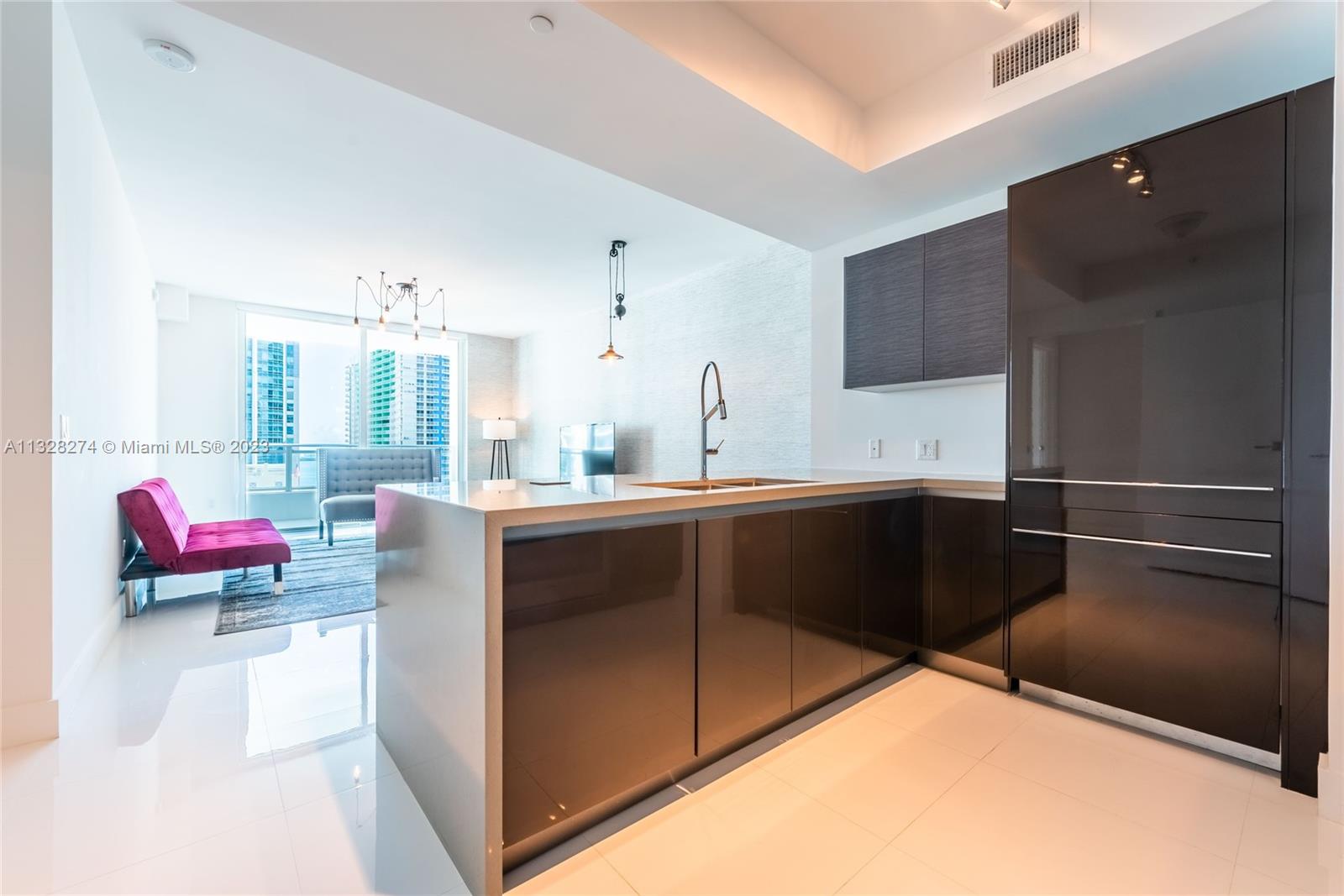 1080 Brickell Ave # 2504