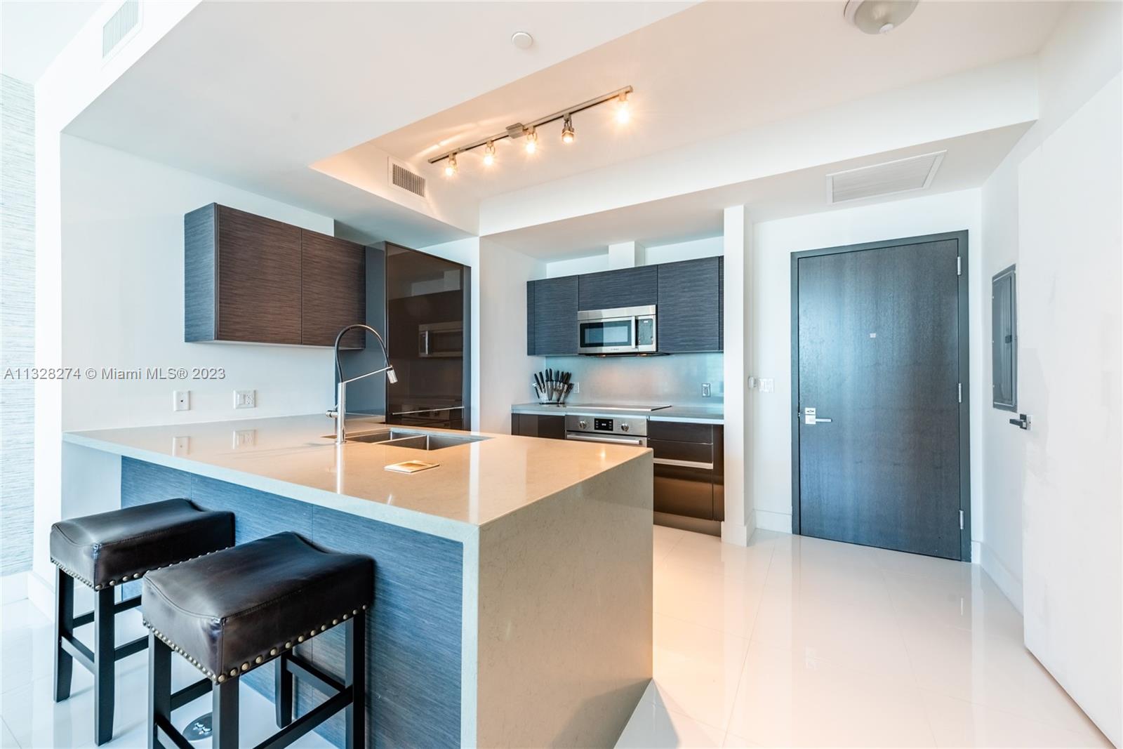 1080 Brickell Ave # 2504