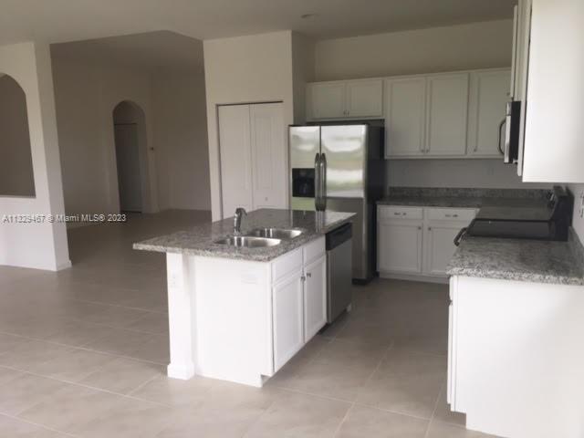 11842 SW 253rd Ter