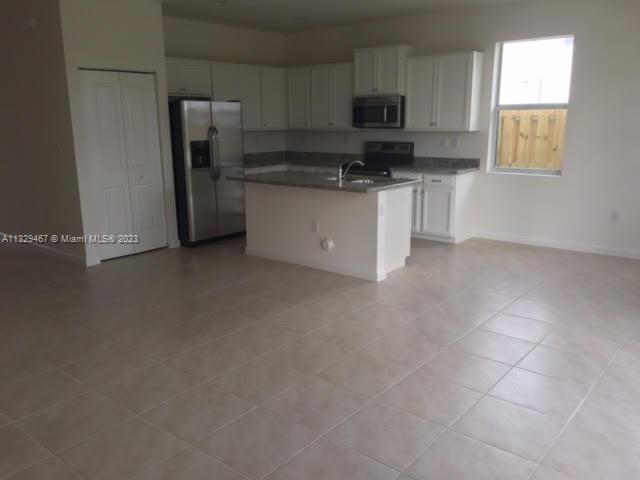 11842 SW 253rd Ter