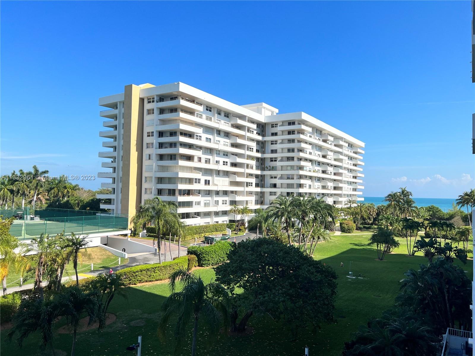 199 Ocean Lane Dr # 412