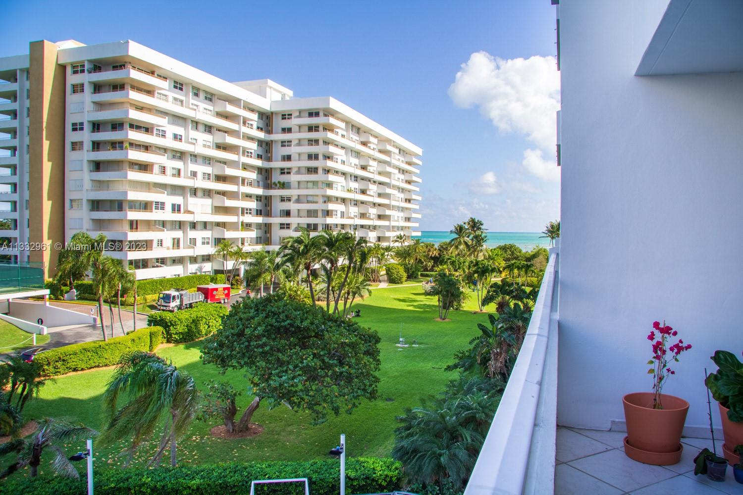 199 Ocean Lane Dr # 412