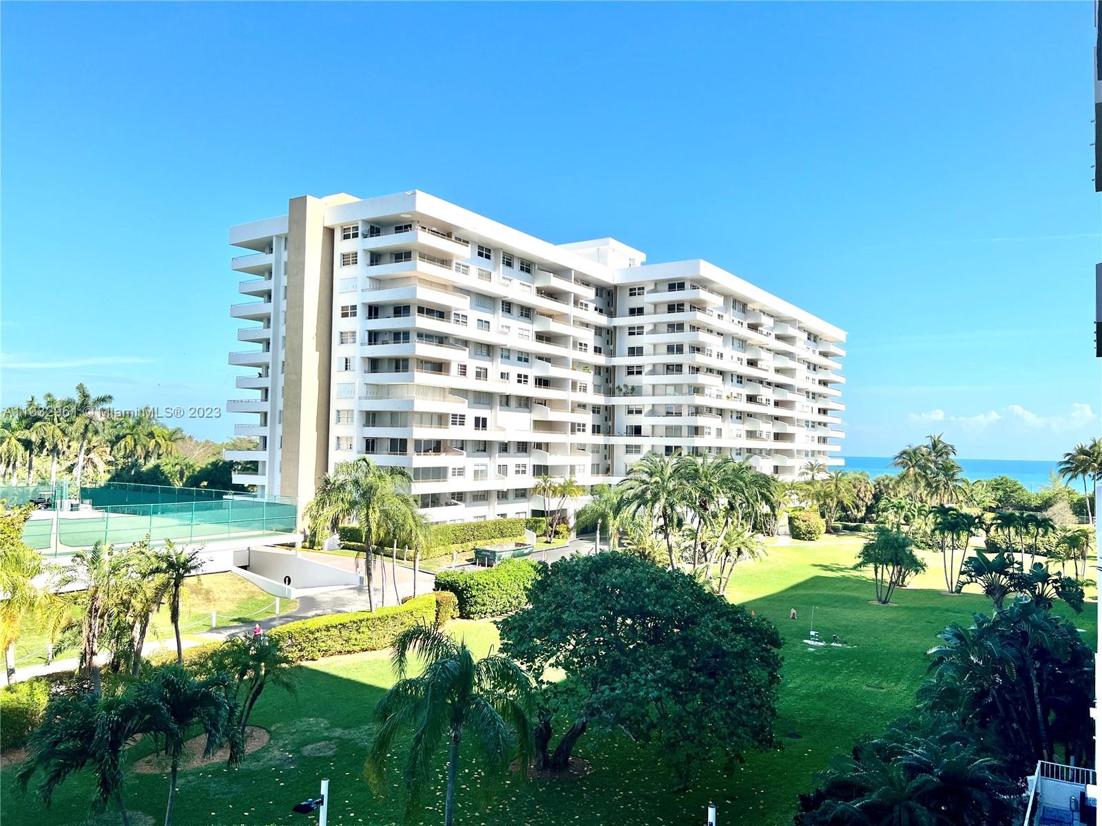 199 Ocean Lane Dr # 412