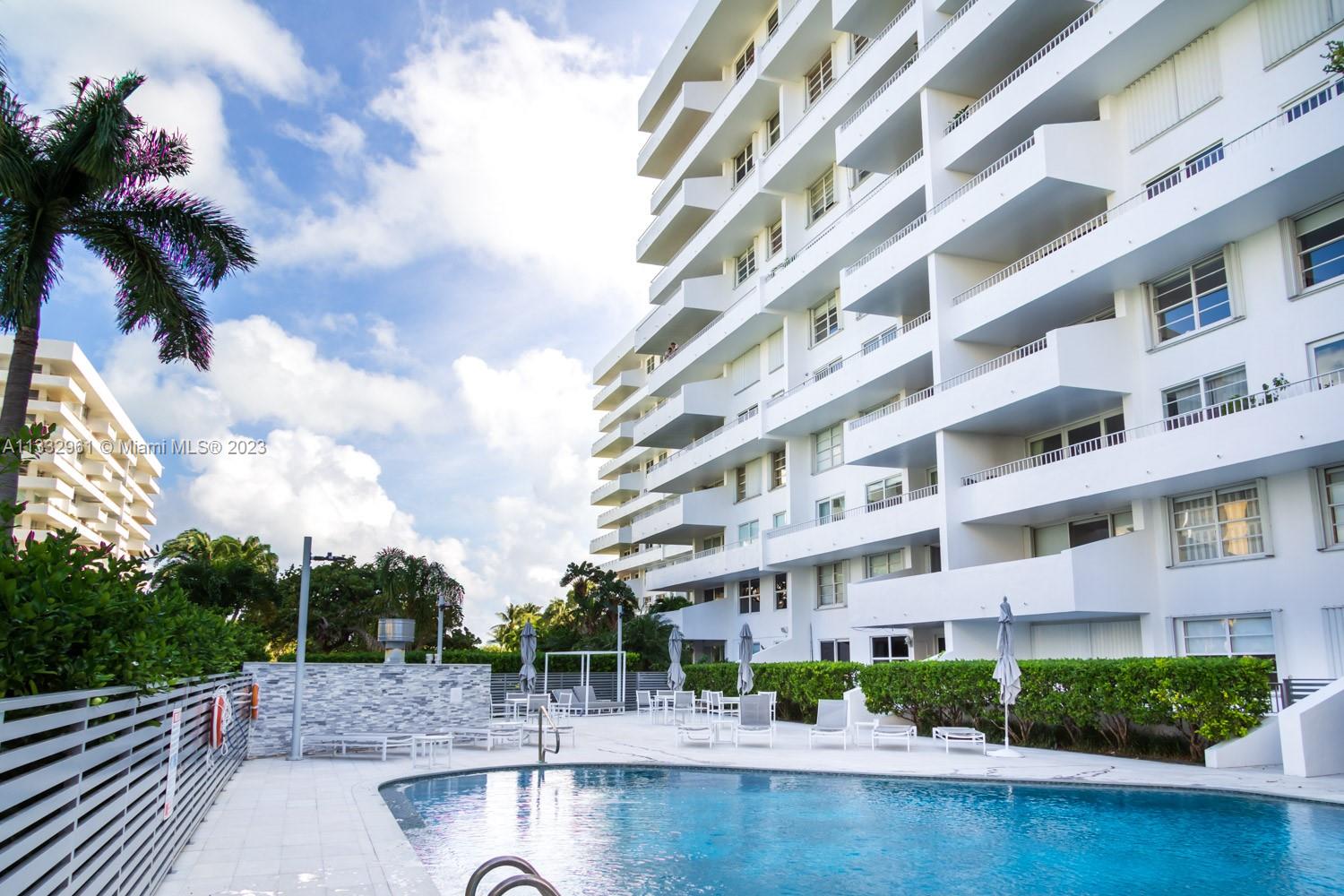 199 Ocean Lane Dr # 412