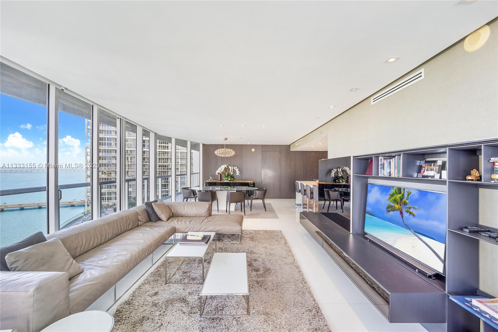 465 Brickell Ave # 1901