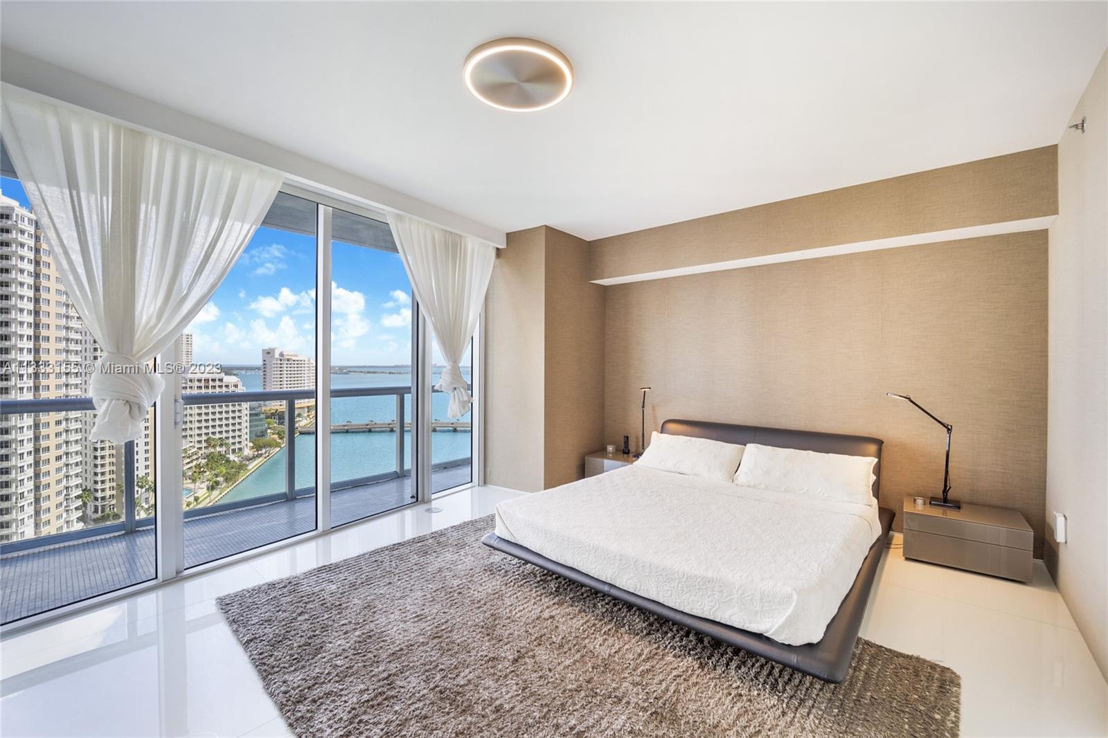 465 Brickell Ave # 1901