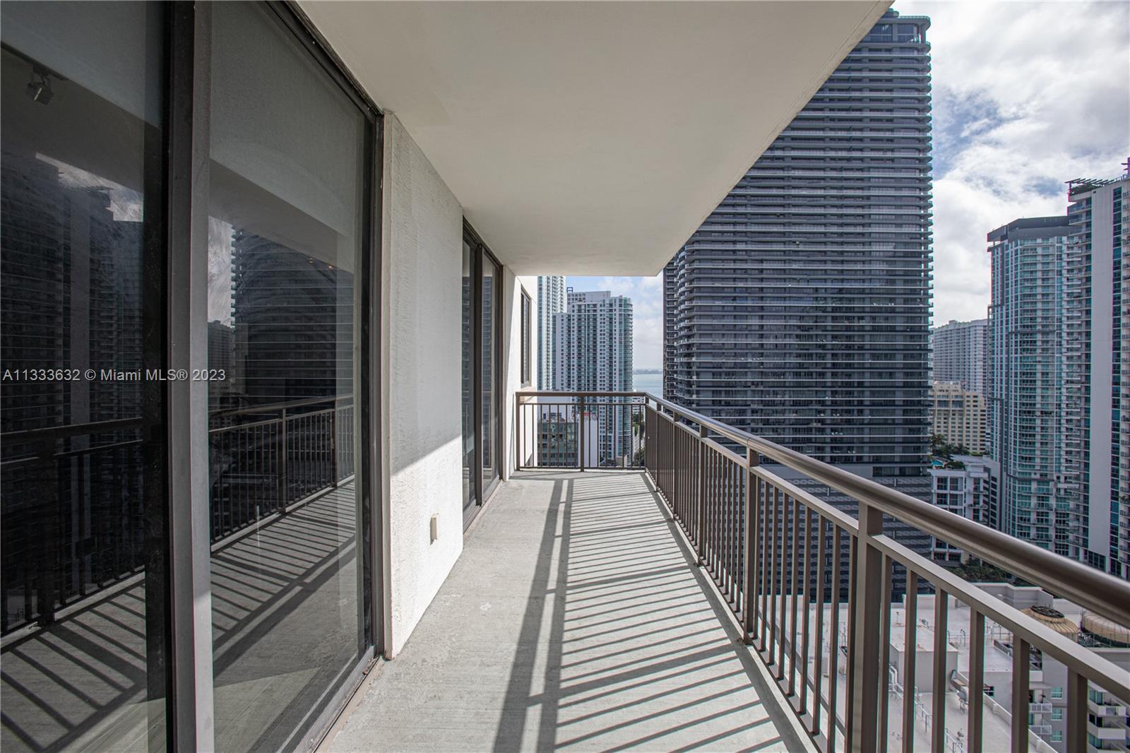 999 SW 1st Ave # 2803
