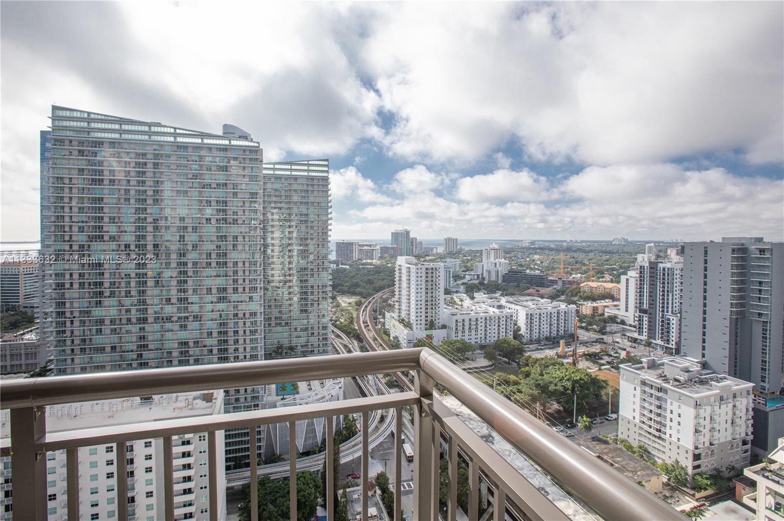 999 SW 1st Ave # 2803