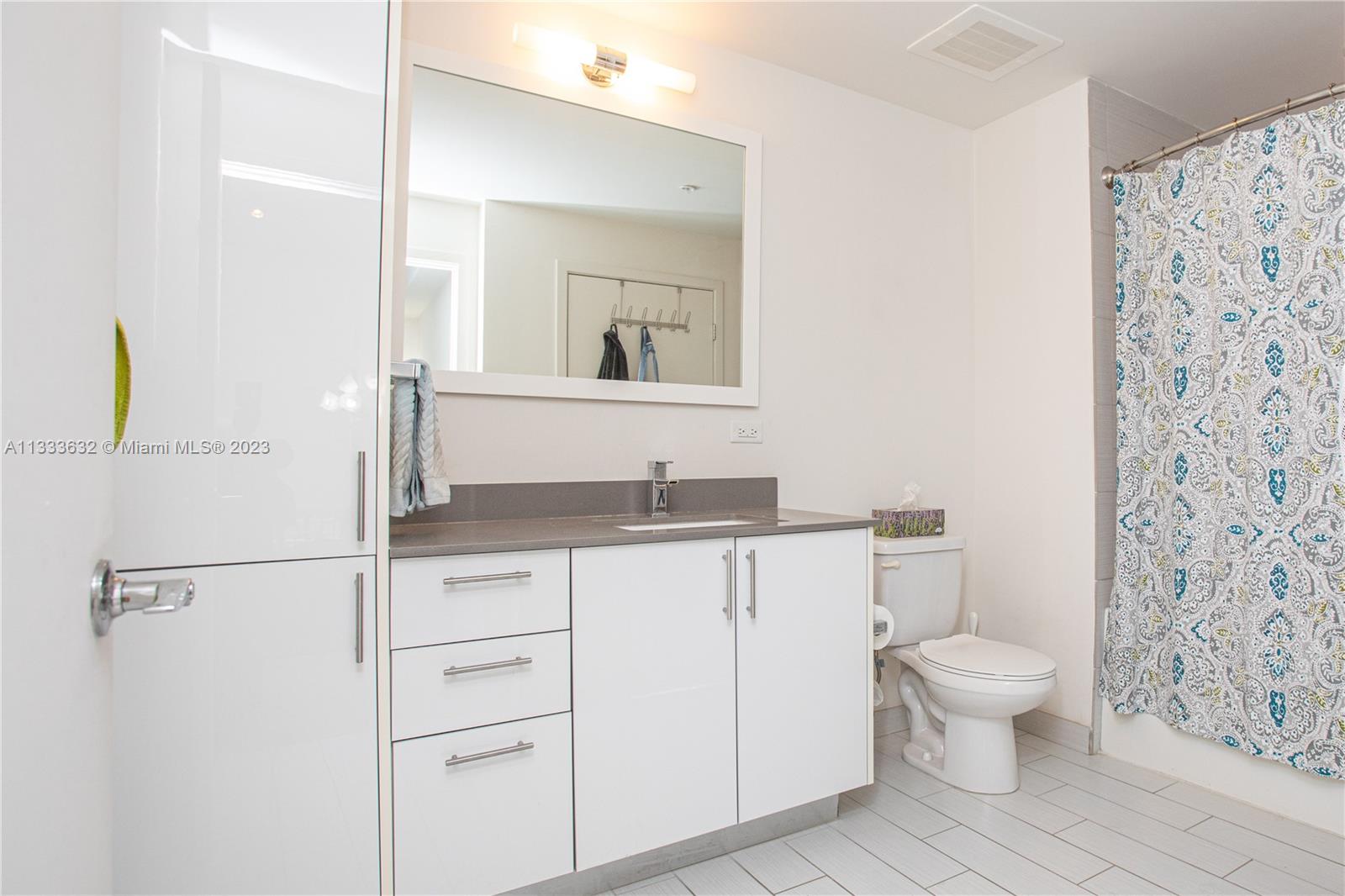 999 SW 1st Ave # 2803