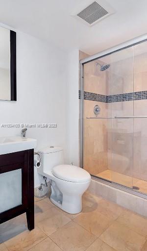 3675 N Country Club Dr # 510