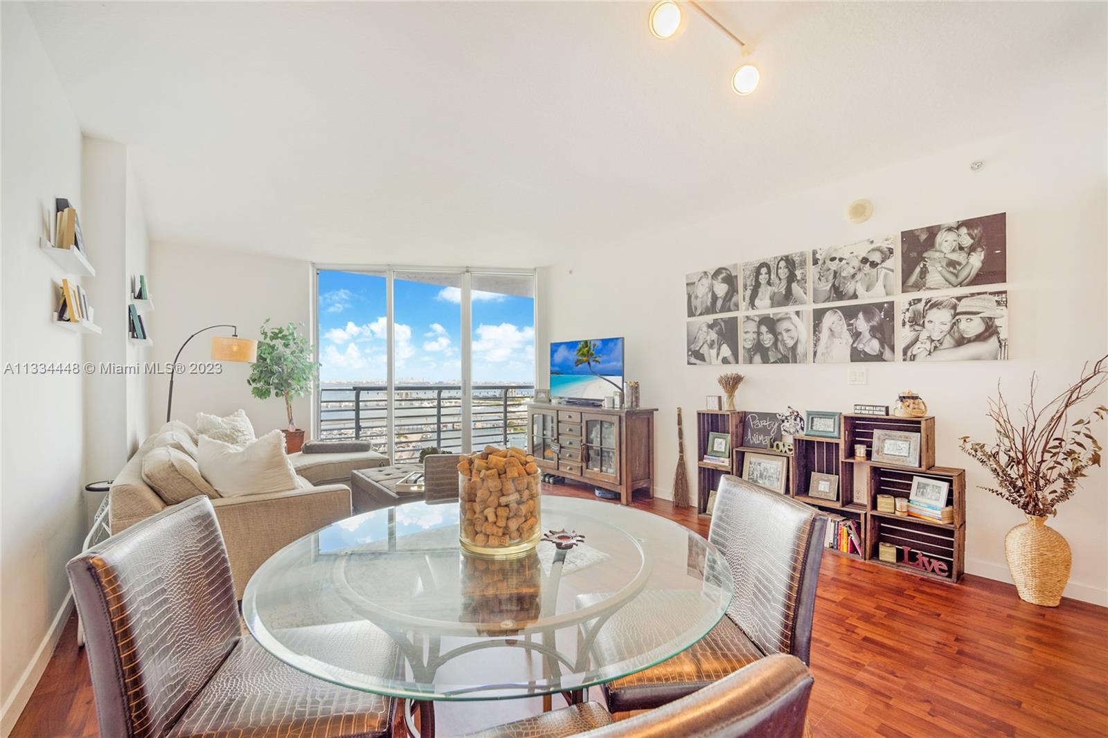 325 S Biscayne Blvd # 3516