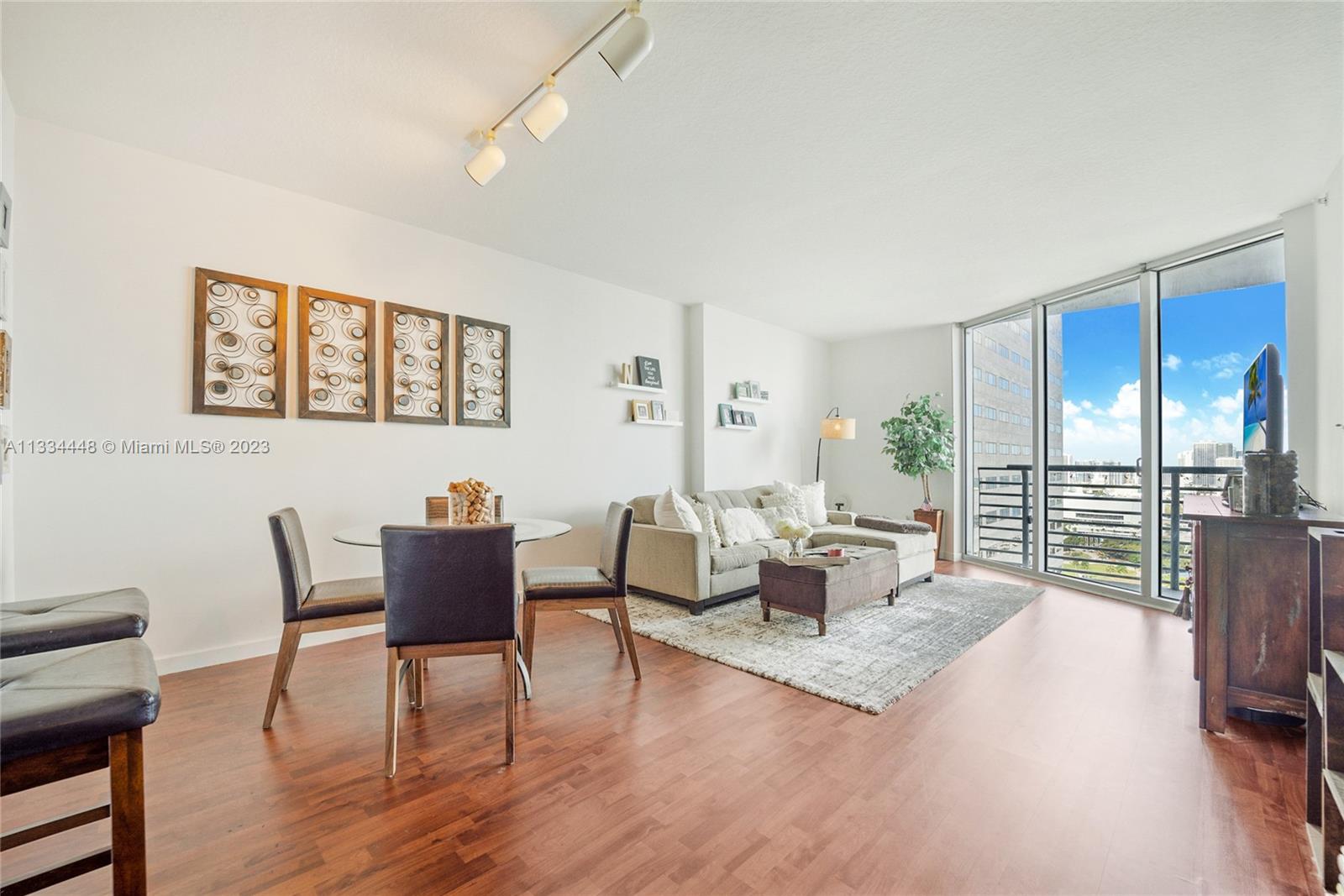 325 S Biscayne Blvd # 3516