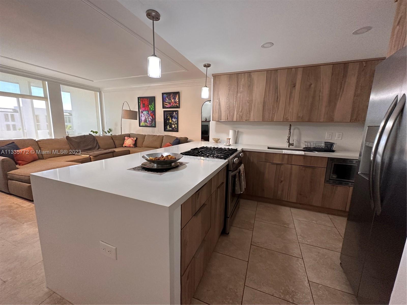 700 Biltmore Way # 506