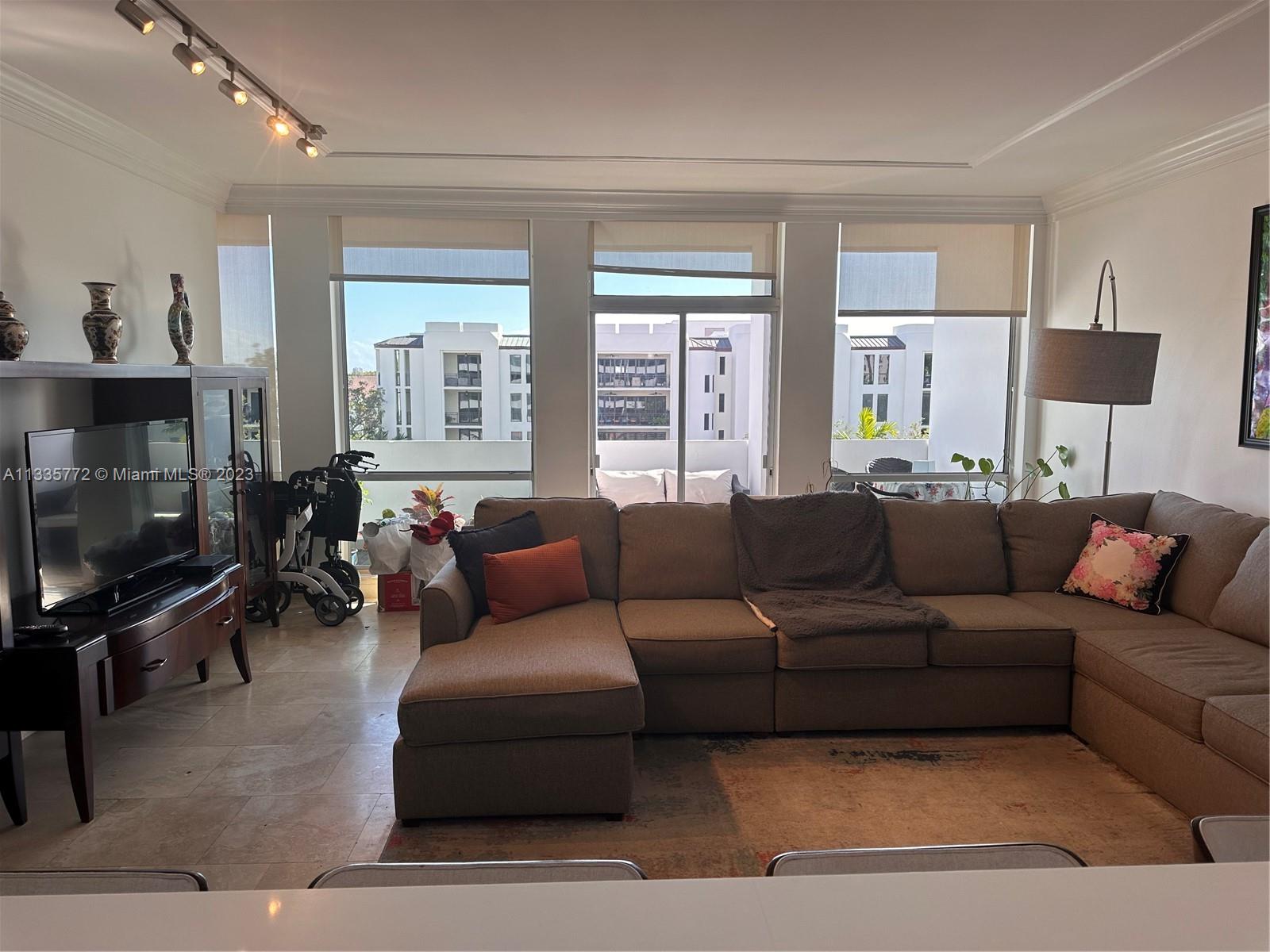 700 Biltmore Way # 506