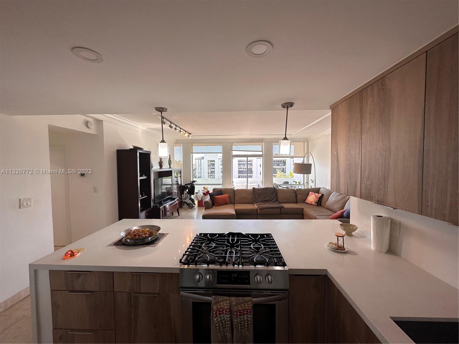 700 Biltmore Way # 506