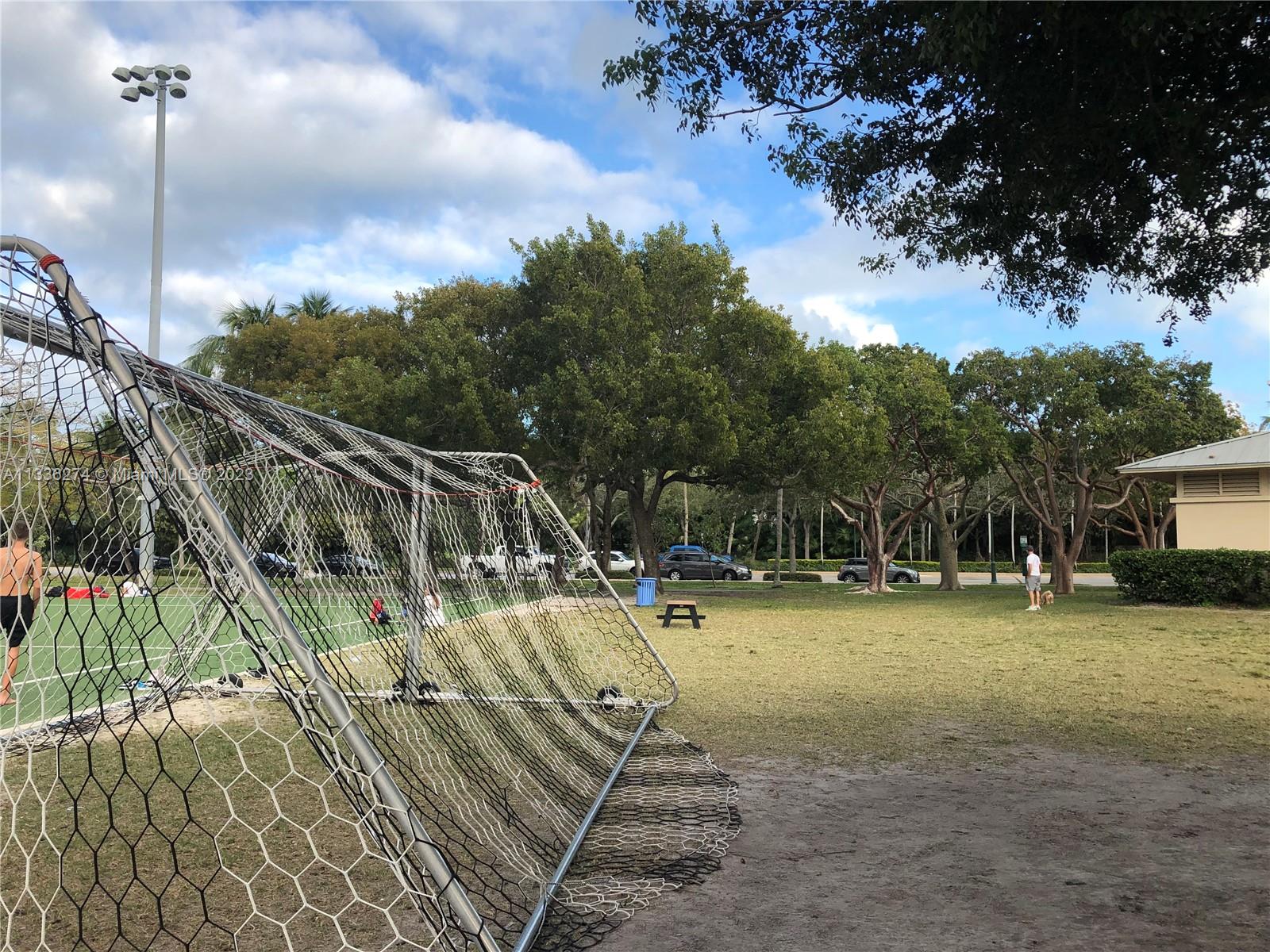 255 Sunrise Dr # 305