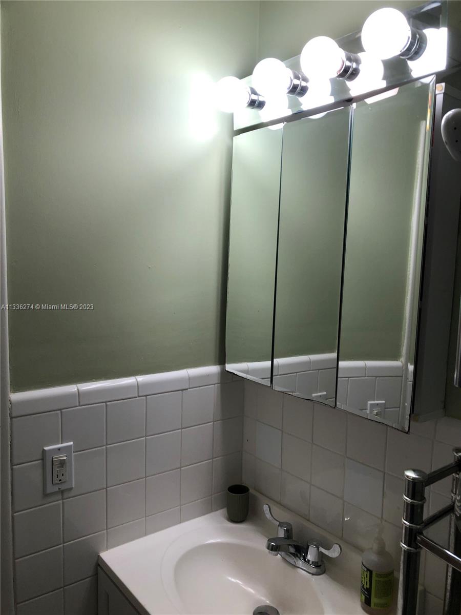 255 Sunrise Dr # 305