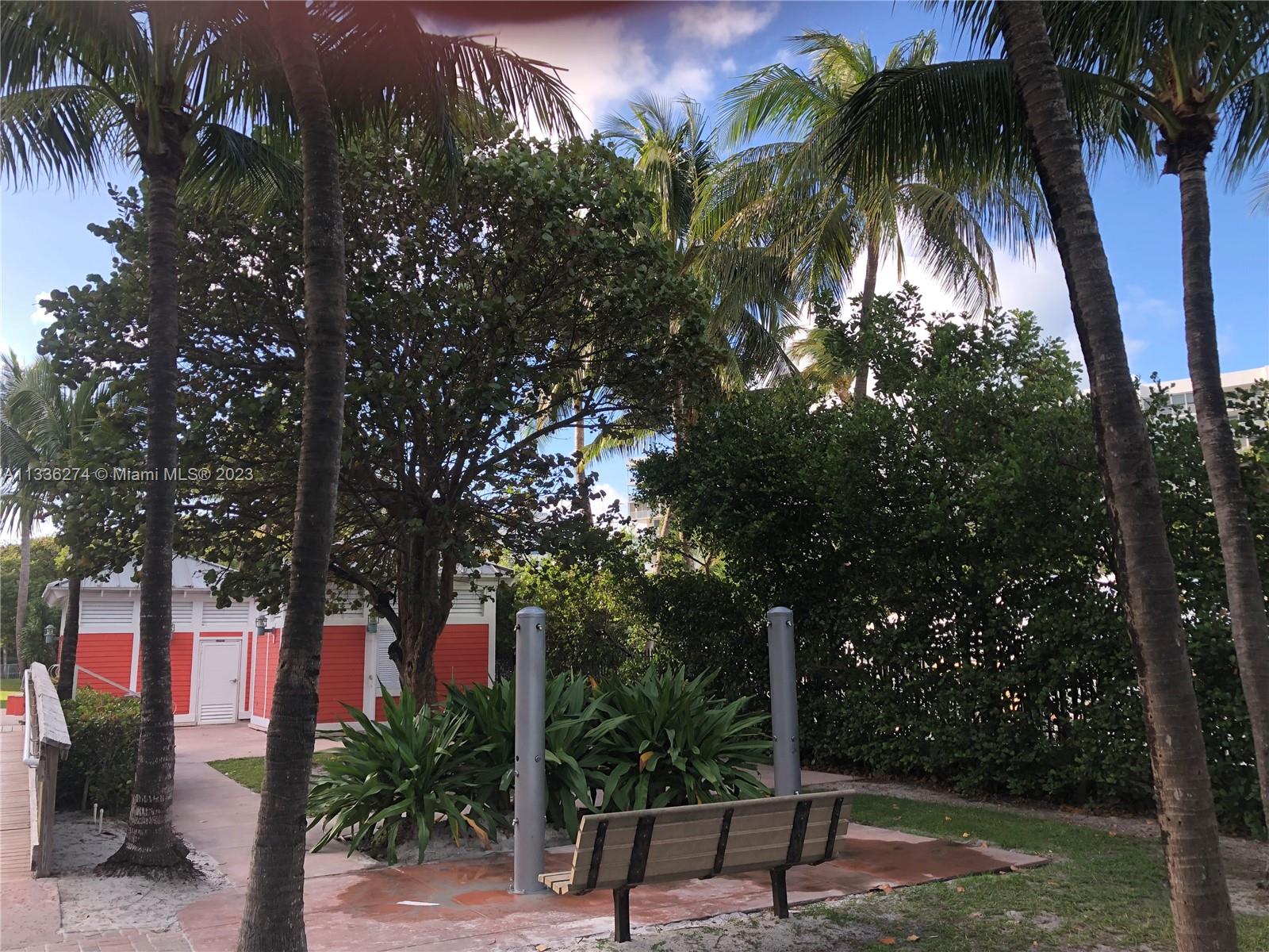 255 Sunrise Dr # 305