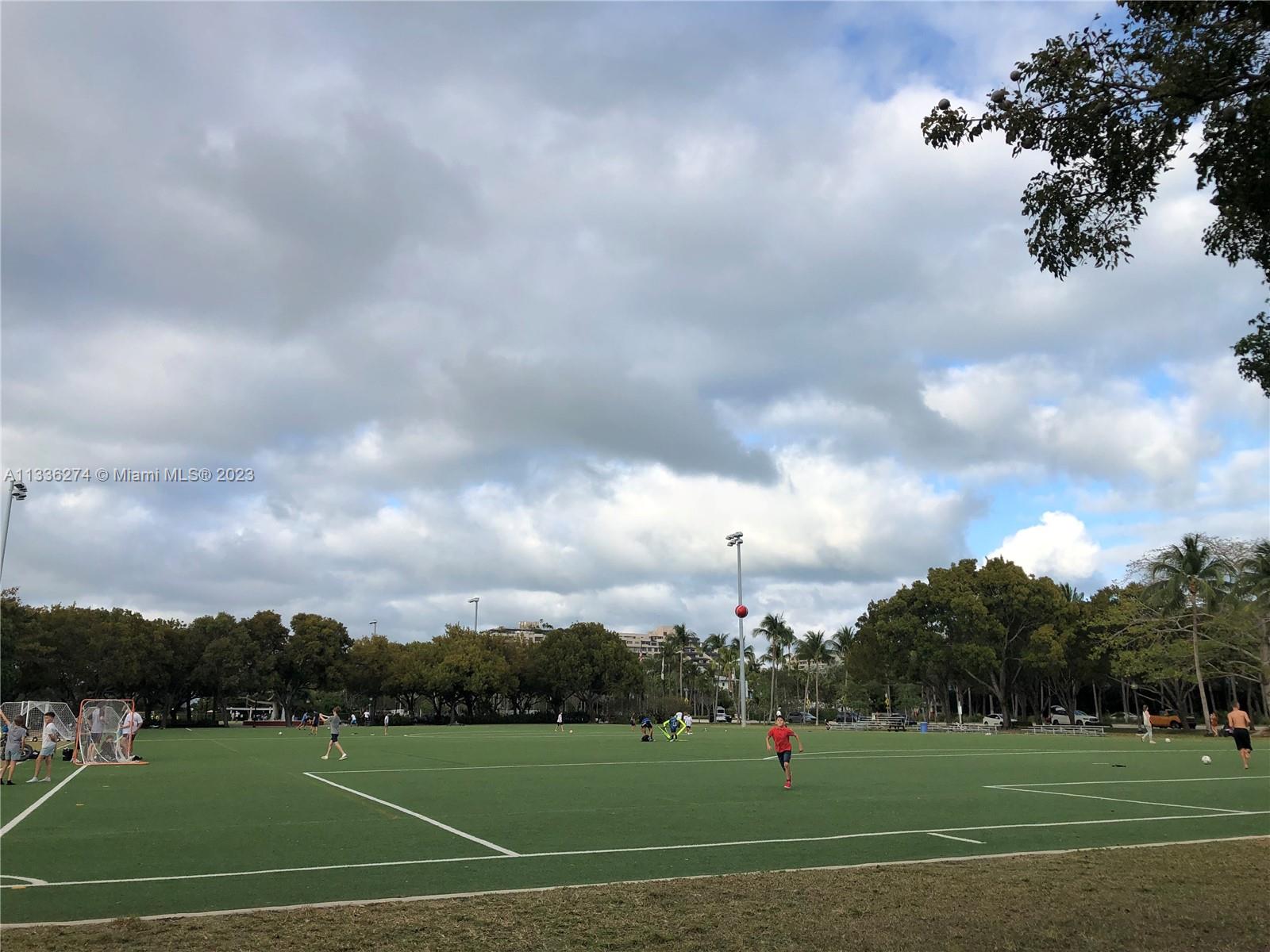 255 Sunrise Dr # 305