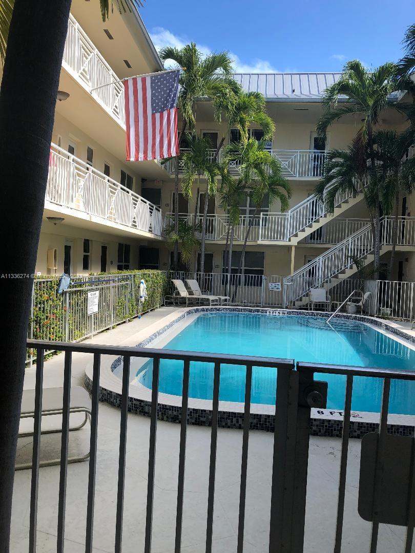 255 Sunrise Dr # 305