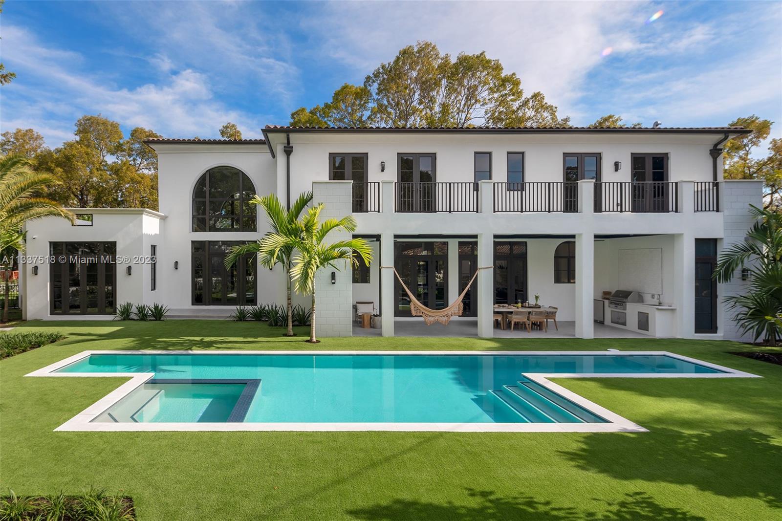 733 Biltmore Ct
