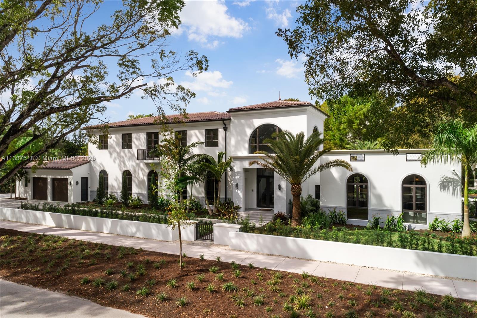 733 Biltmore Ct