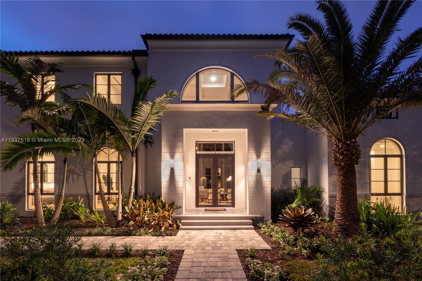 733 Biltmore Ct