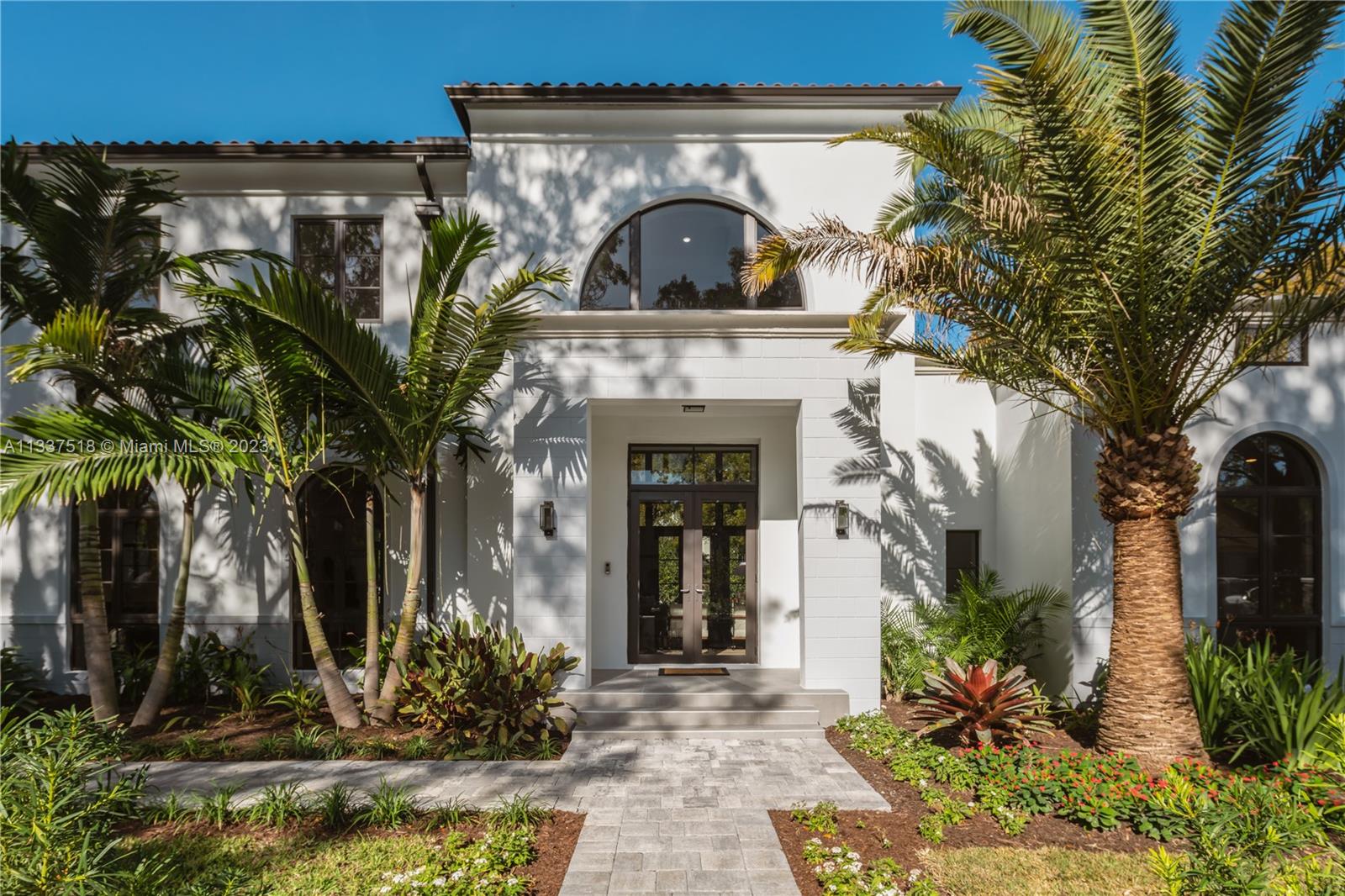 733 Biltmore Ct