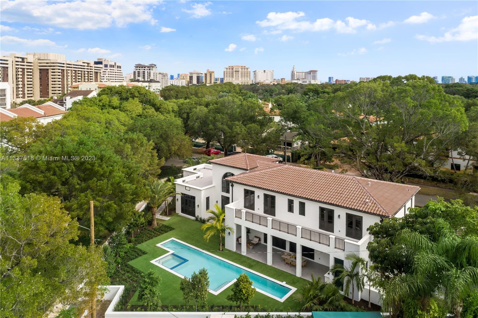 733 Biltmore Ct