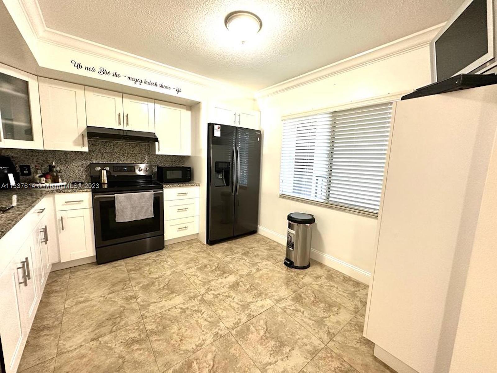 850 SW 138th Ave # 307D