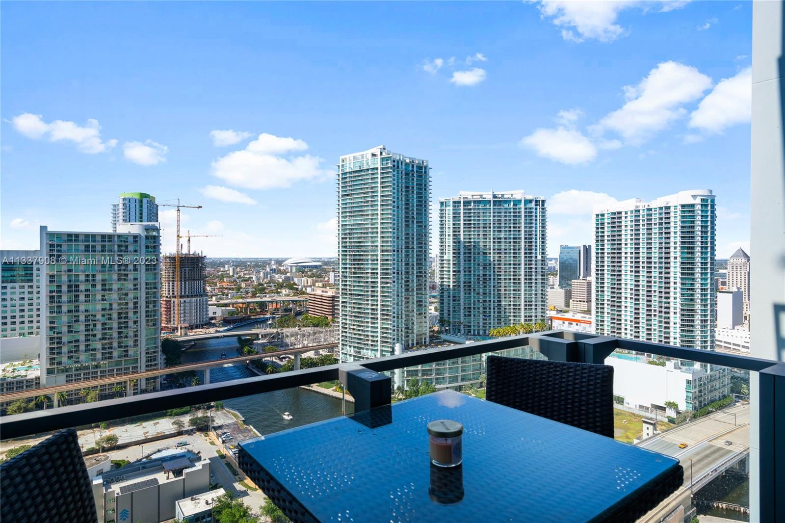 68 SE 6th St # 2506
