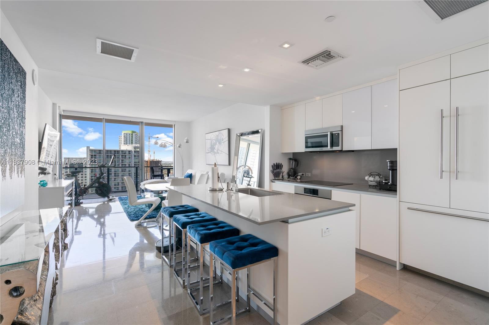 68 SE 6th St # 2506