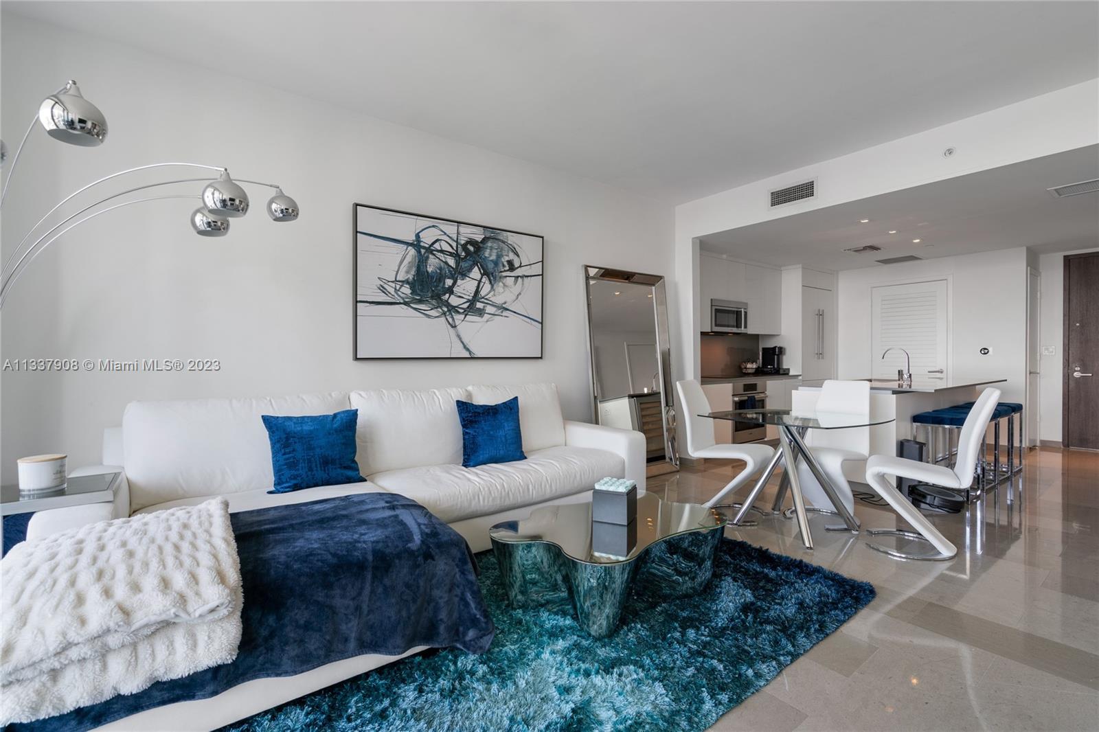 68 SE 6th St # 2506