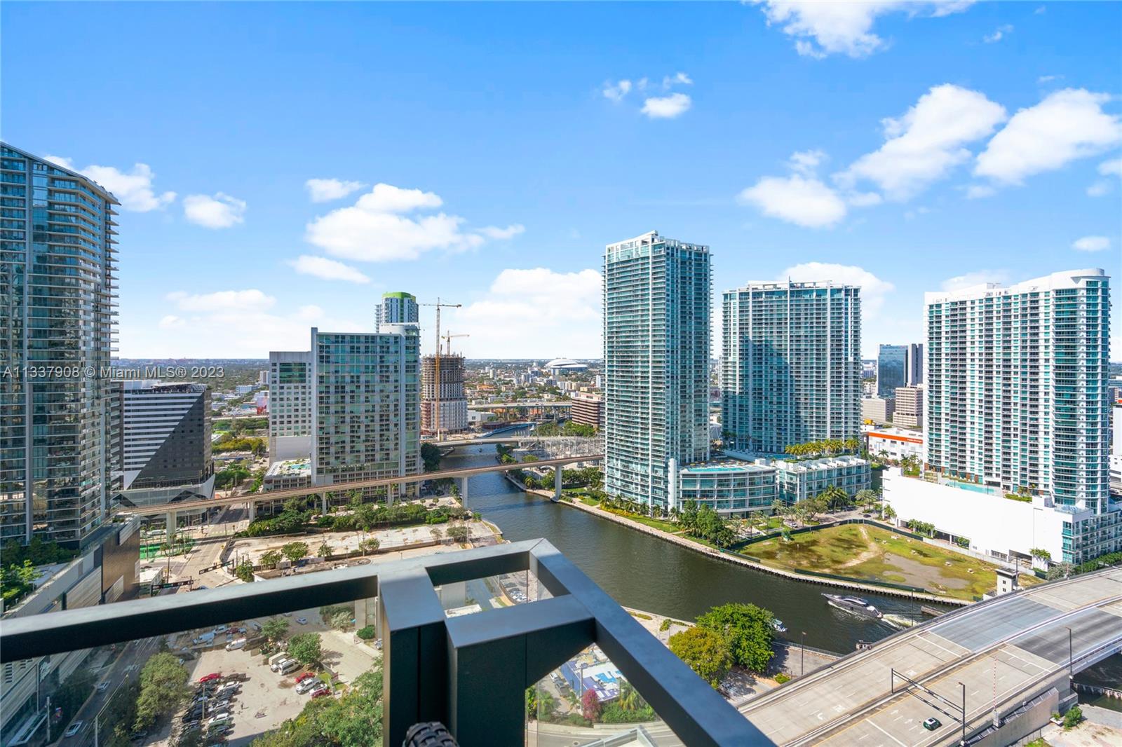 68 SE 6th St # 2506