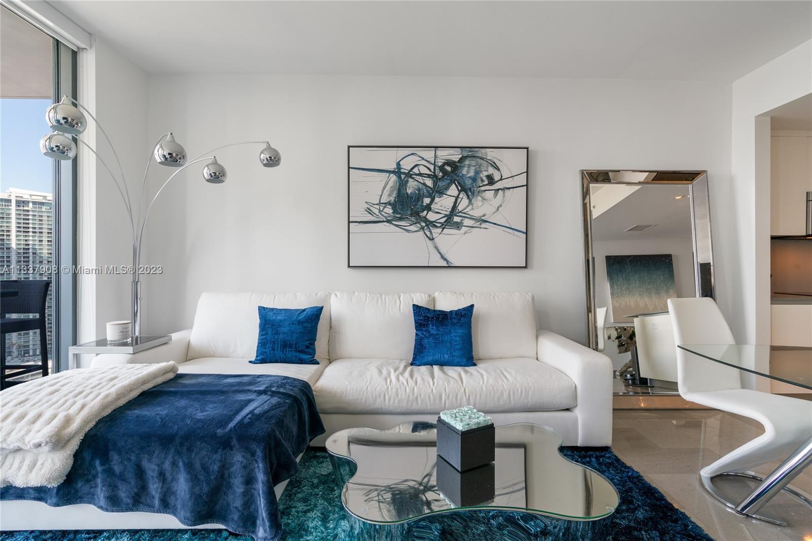68 SE 6th St # 2506