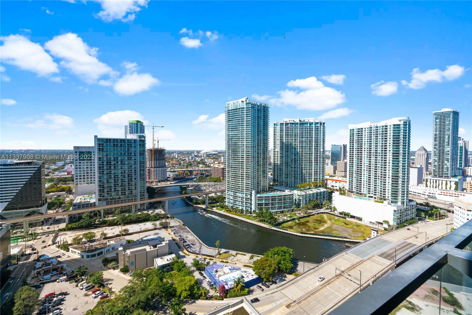 68 SE 6th St # 2506