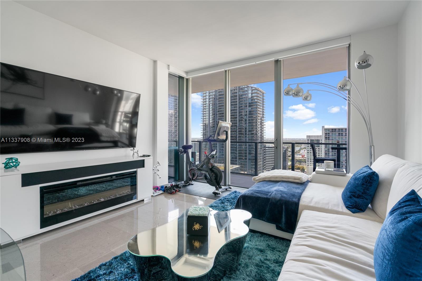 68 SE 6th St # 2506
