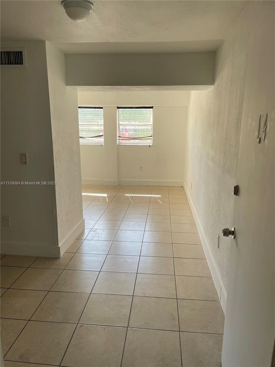 444 SW 4th St # 104
