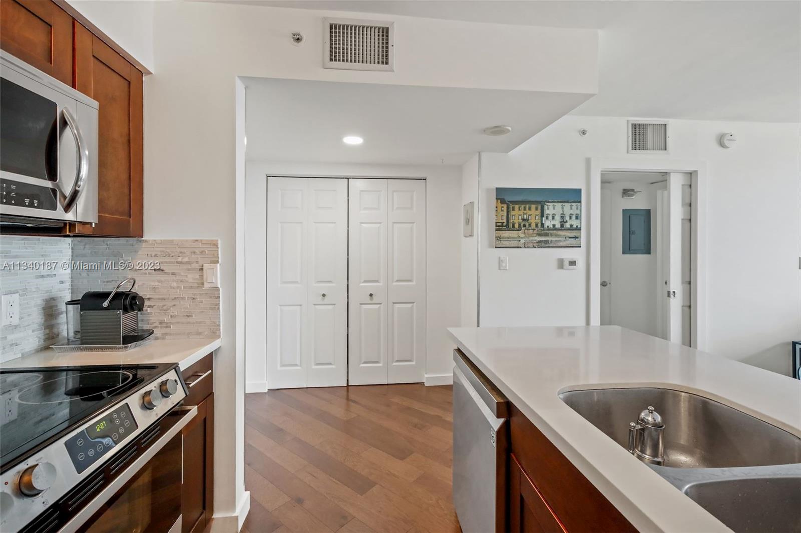 1155 N Brickell Bay Dr # 1806