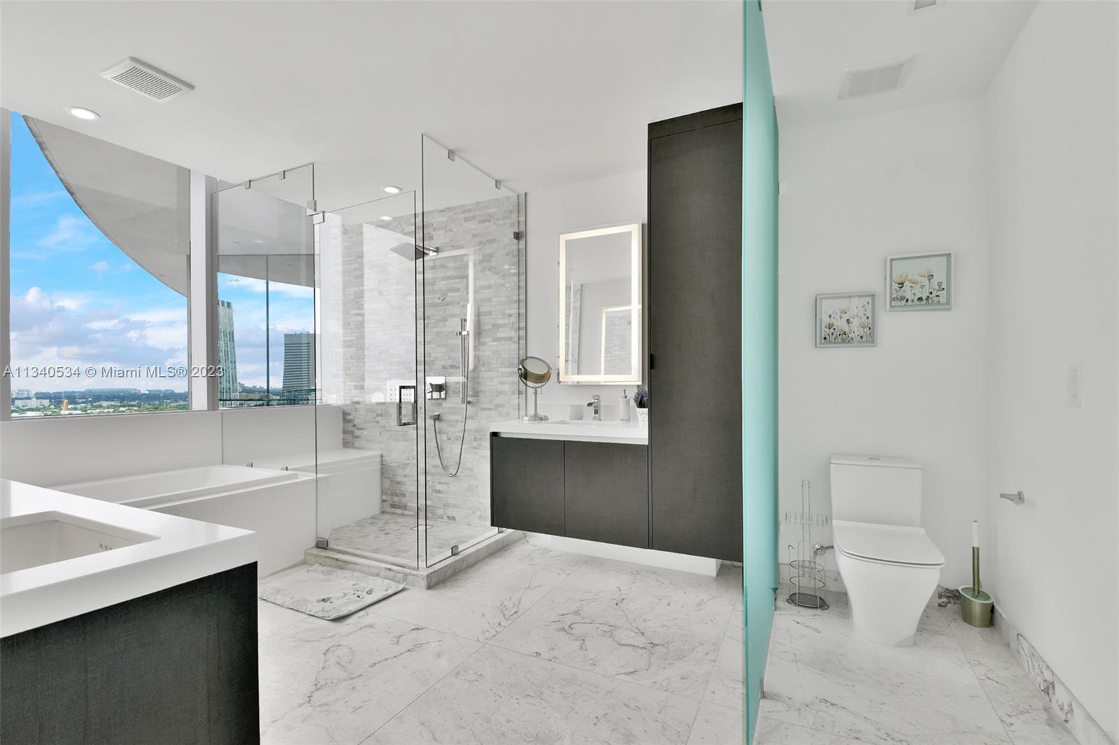 851 NE 1st Ave # 2112