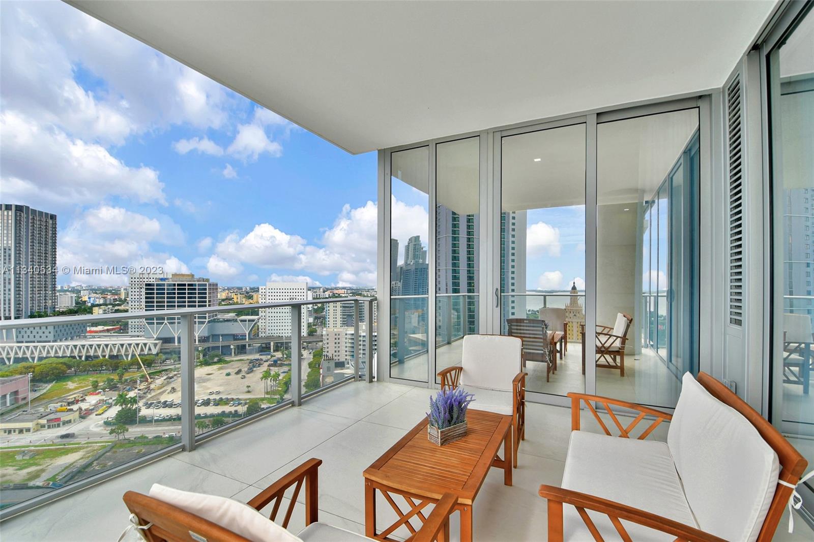 851 NE 1st Ave # 2112