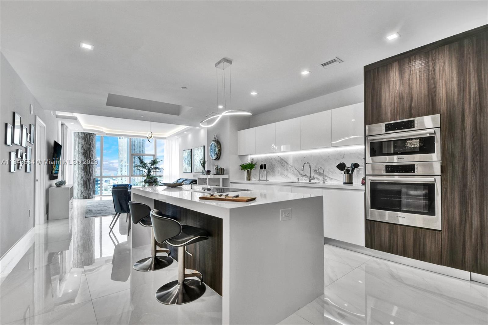 851 NE 1st Ave # 2112