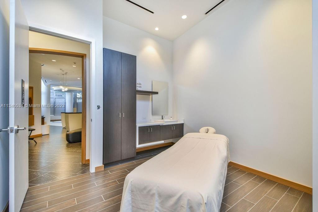 851 NE 1st Ave # 2112