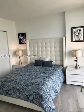 121 NE 34th St # 2904