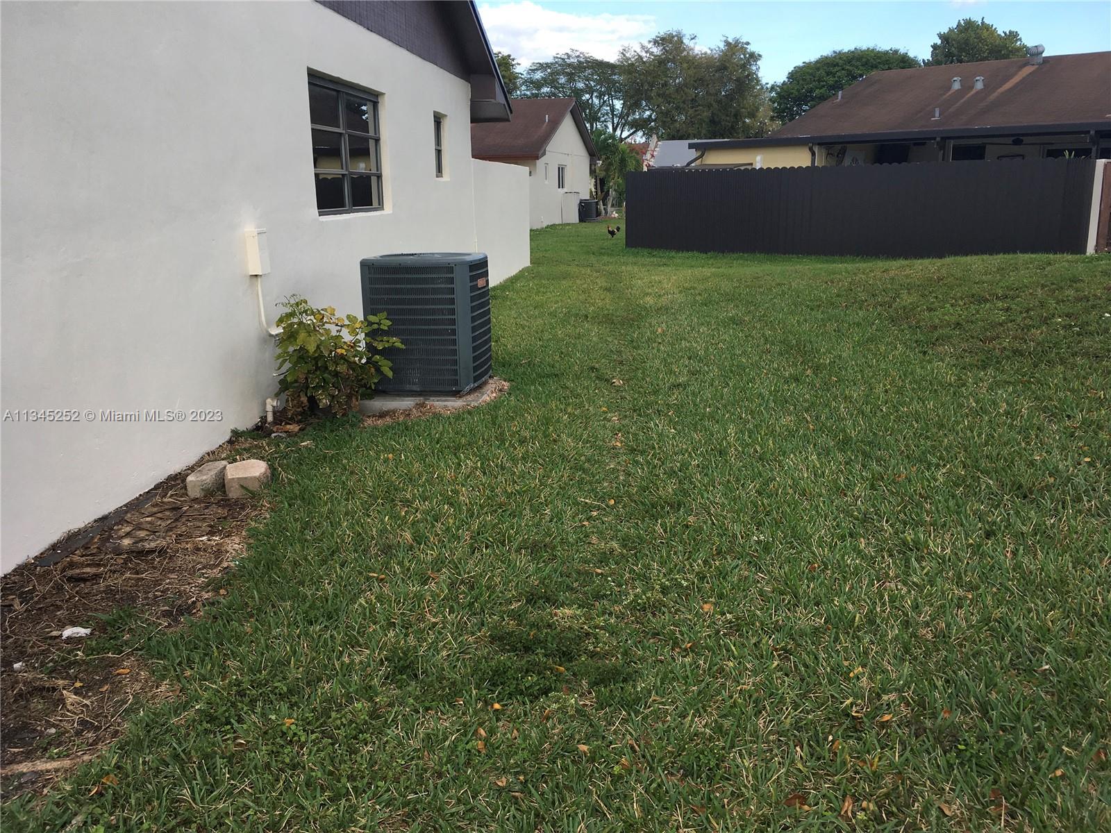 5221 SW 139th Ave Rd # 5221