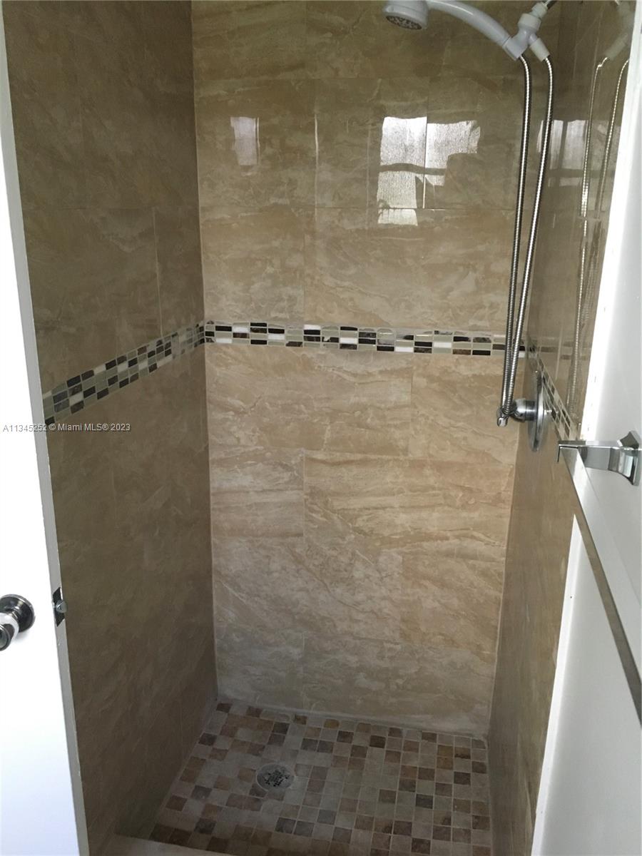 5221 SW 139th Ave Rd # 5221