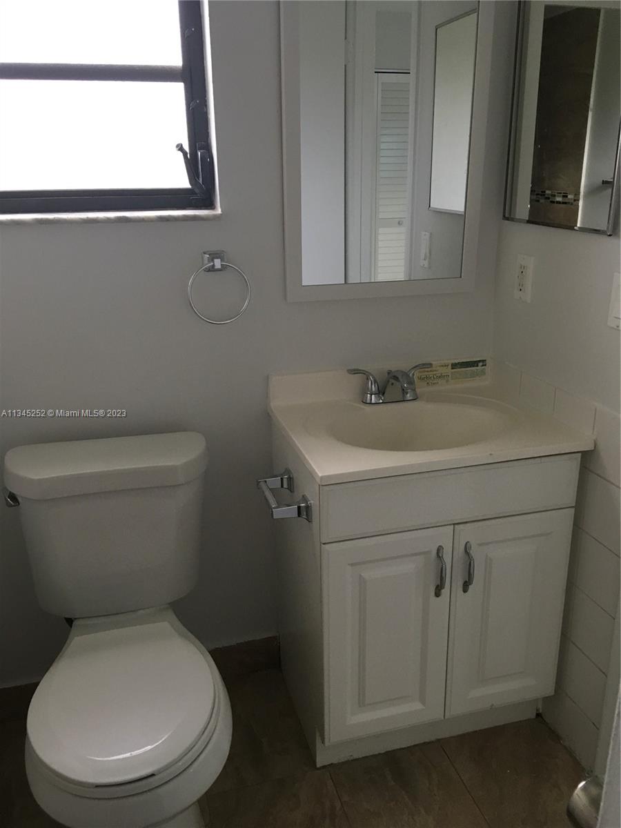 5221 SW 139th Ave Rd # 5221