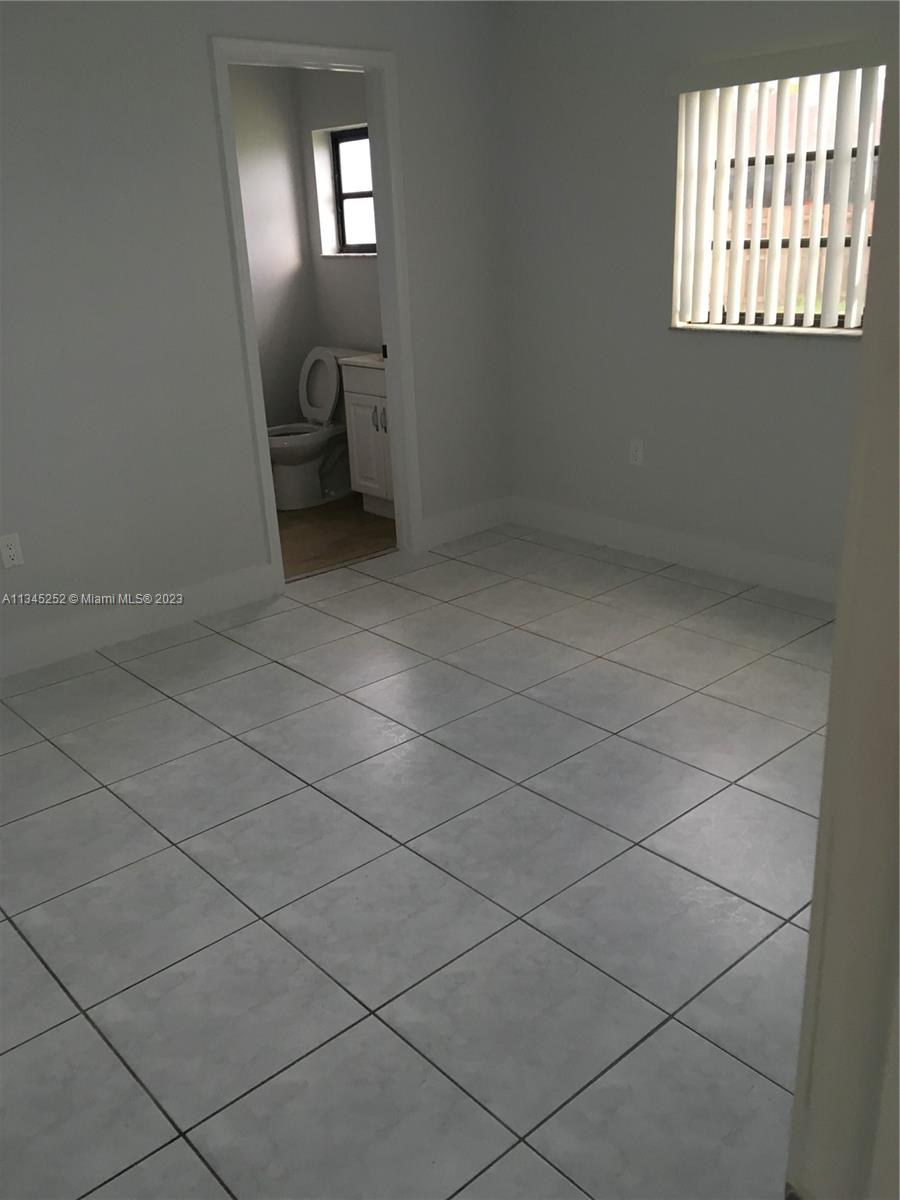 5221 SW 139th Ave Rd # 5221