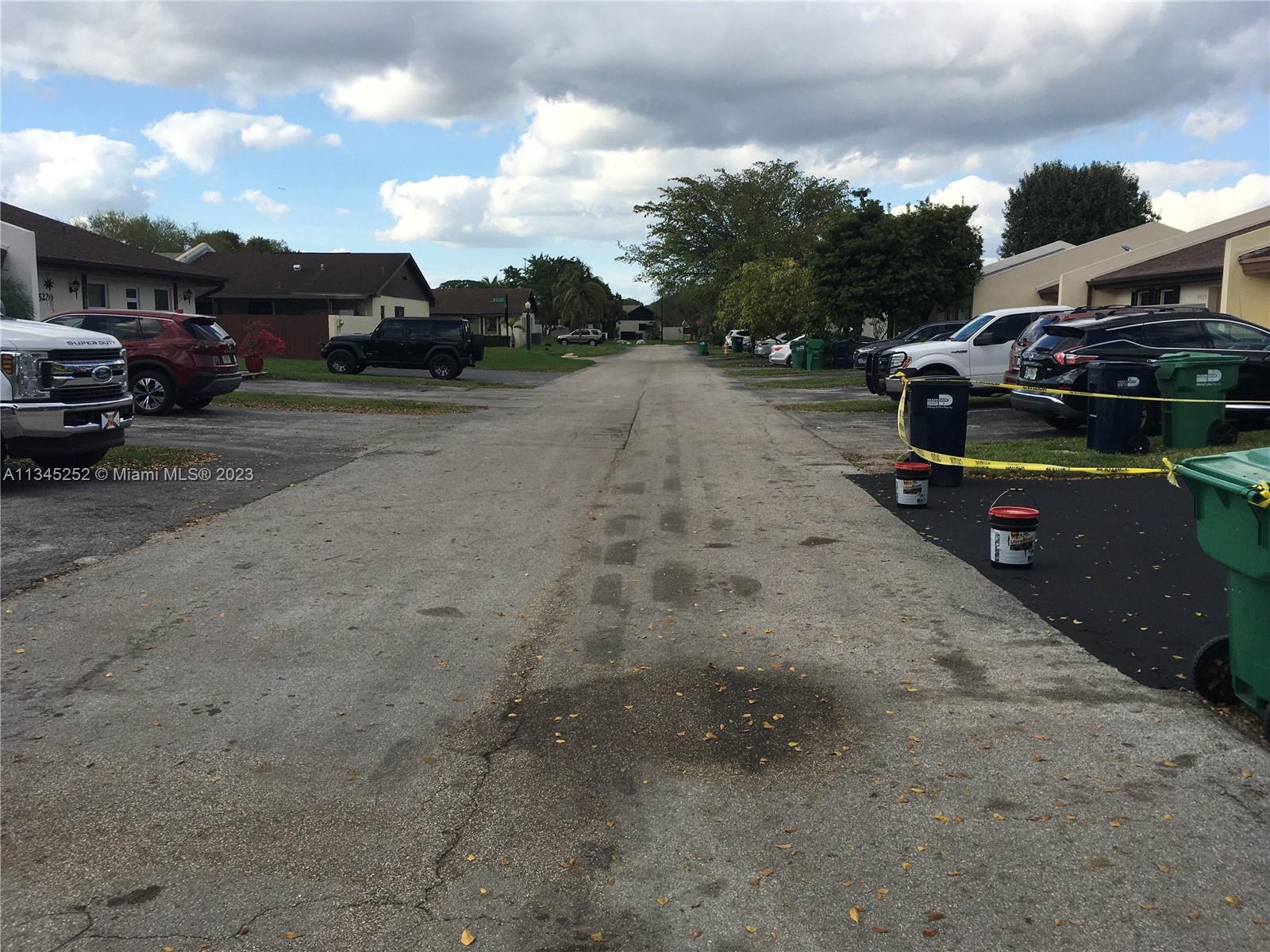 5221 SW 139th Ave Rd # 5221