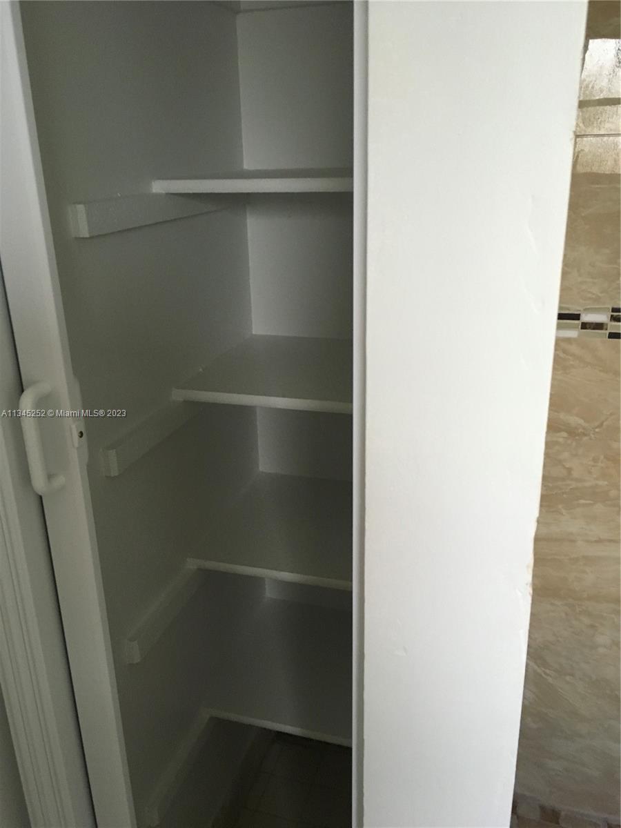 5221 SW 139th Ave Rd # 5221